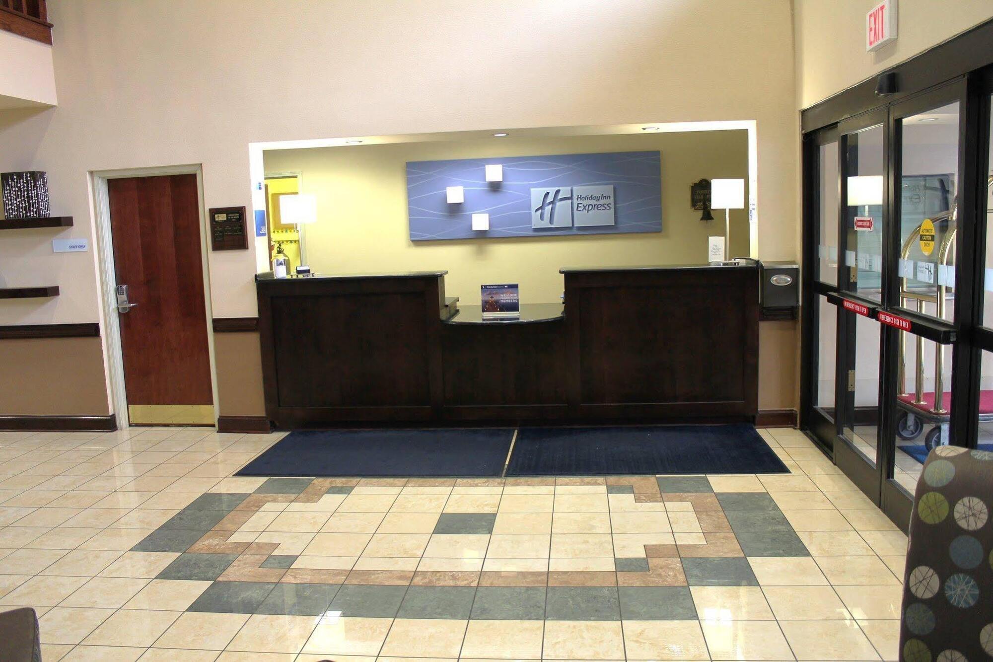 Comfort Inn & Suites Asheboro East Ngoại thất bức ảnh